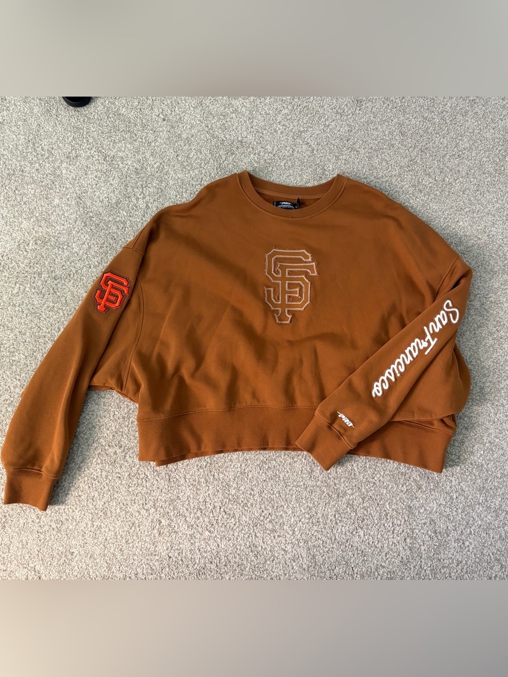 NWOT San Francisco Giants Womens oversized Crewneck Sweatshirt
